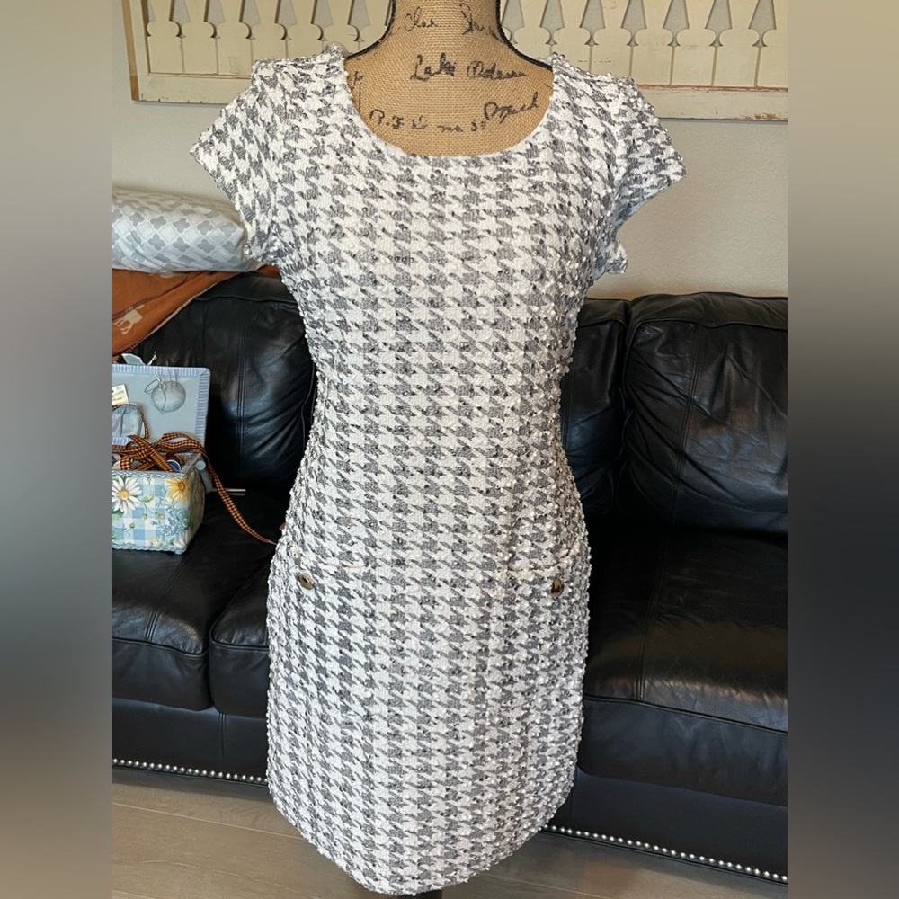 A very nice sliver and whist dress